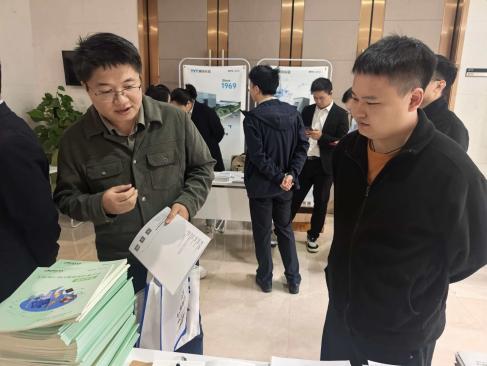 安科瑞电气亮相中国电工技术学会工业与建筑应用电气专业委员会2025年会